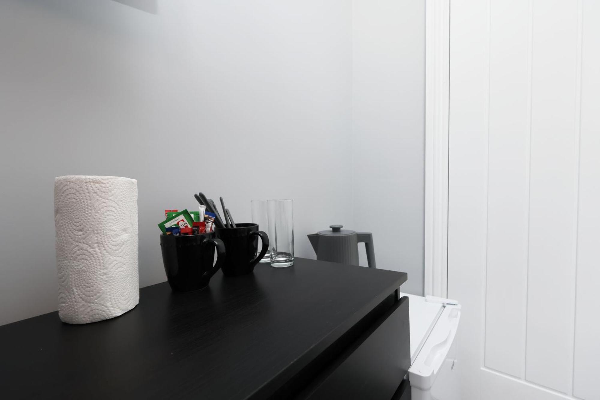 En-Suite Double Rooms, Smart Tv Comfy Style Llanelli Exterior foto